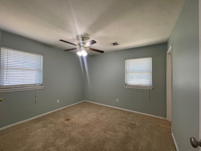 Building Photo - Single Family home Weatherford, OK