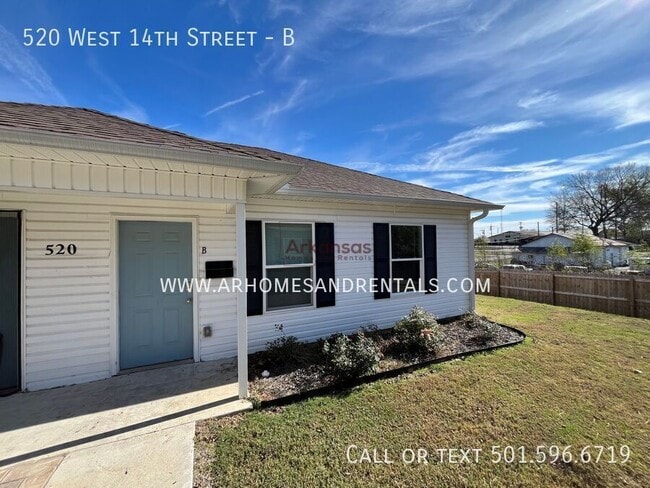 Building Photo - 520 W 14th St