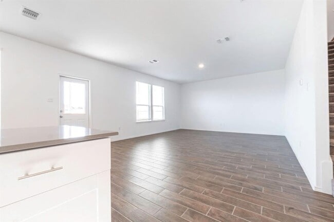 Building Photo - 1625 Brimhurst Dr