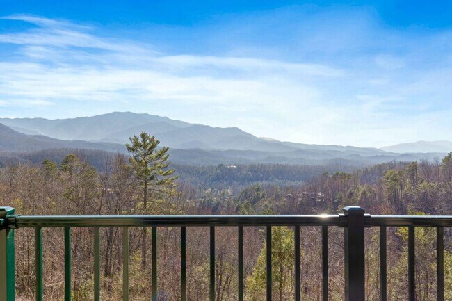 Building Photo - 3710 Weber Rd