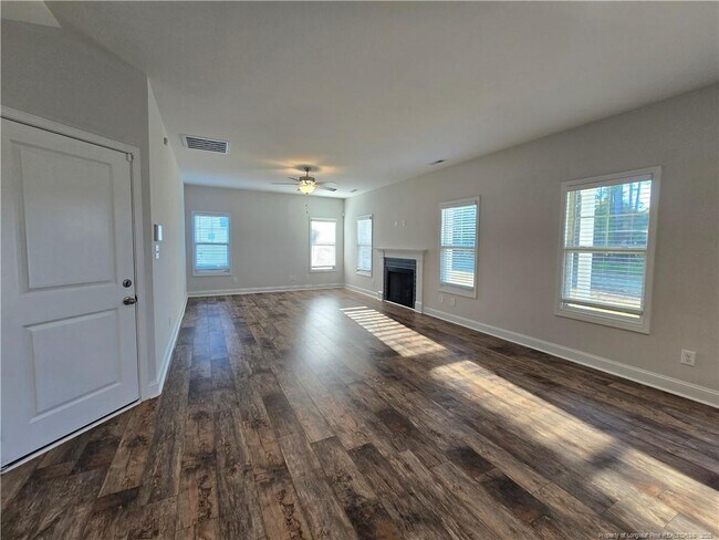 Building Photo - 109 Forest Wood Dr