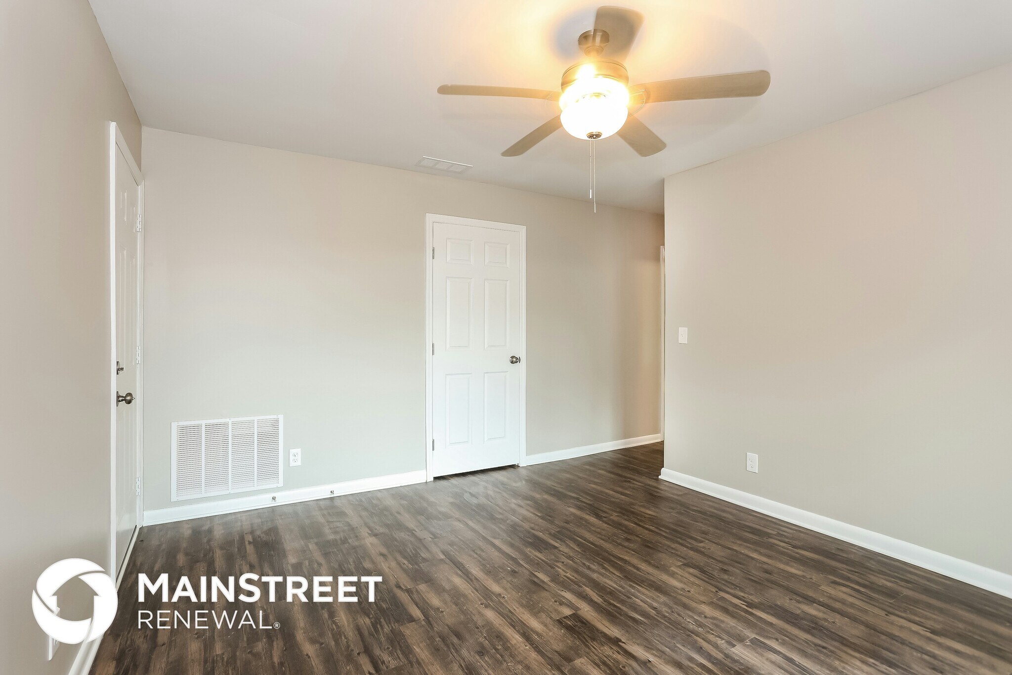 Building Photo - 1148 Palisades Dr