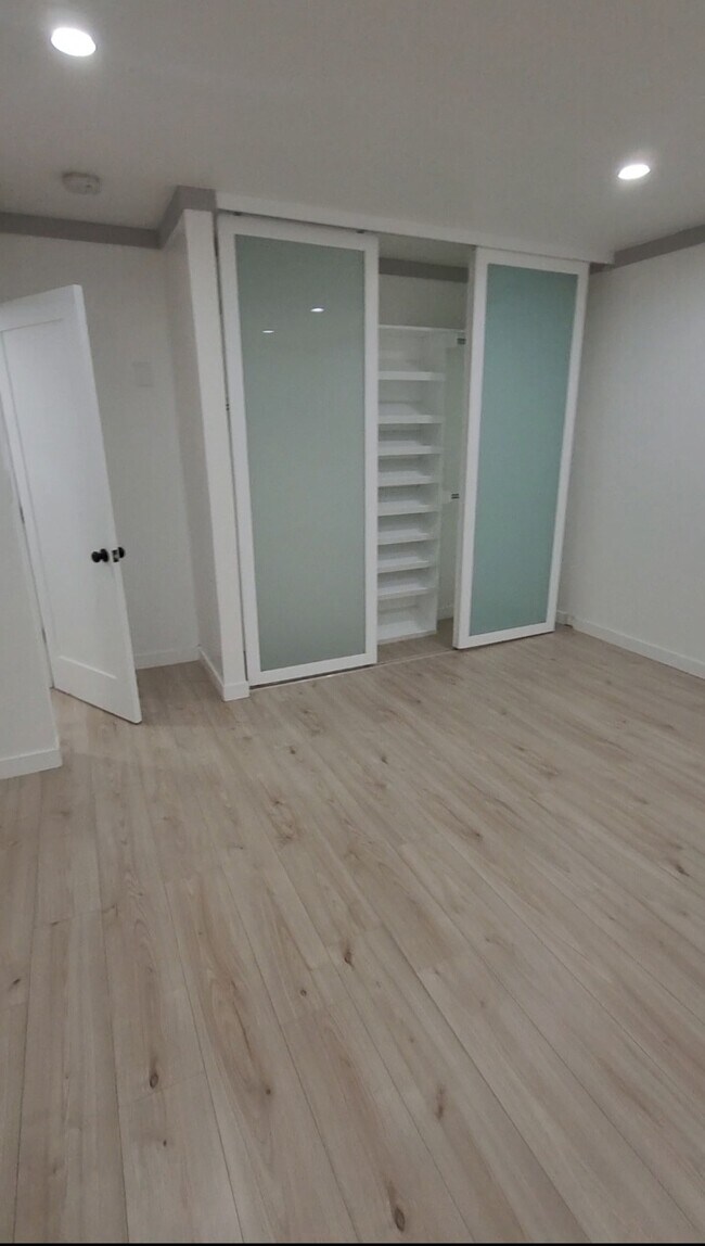 Master Bedroom - 1300 Midvale Ave