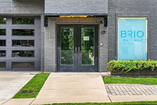 Building Photo - 119 Acklen Park Dr