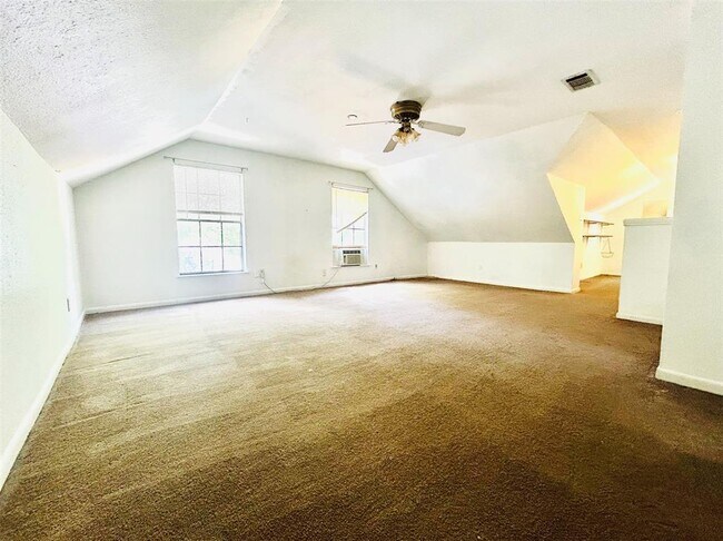 Building Photo - 4511 Avenue B