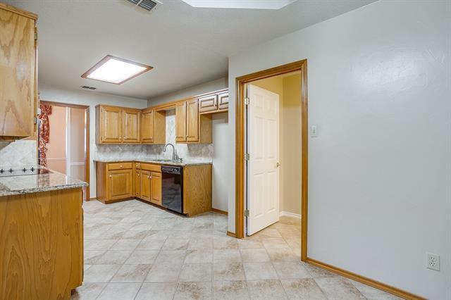 Building Photo - 705 Berkley Dr