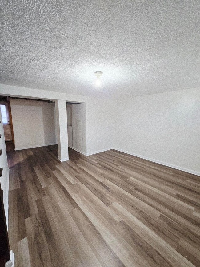 Building Photo - Newly Renovated 2-Bedroom, 1-Bathroom Home in Beechfield