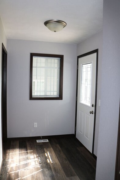 Building Photo - 3518 S Outfield Cir