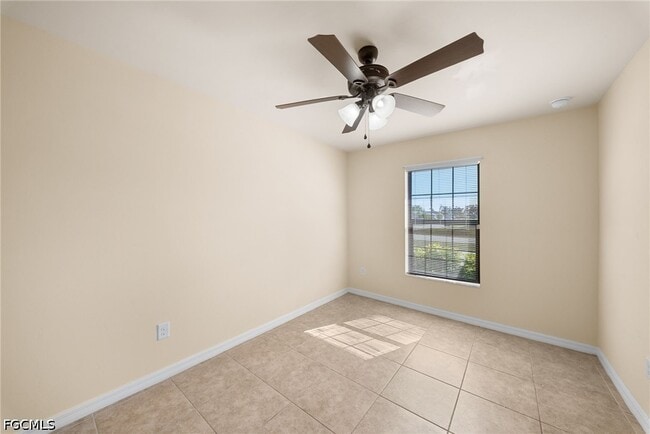 Building Photo - 2820 SW 7th Pl