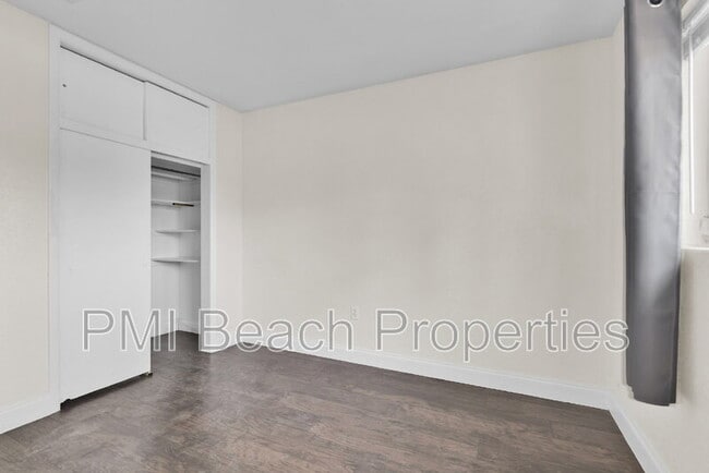 Building Photo - 1821 Montague St
