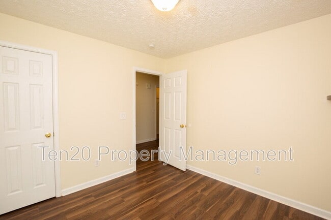 Building Photo - 9021 Sonoma Pointe Dr