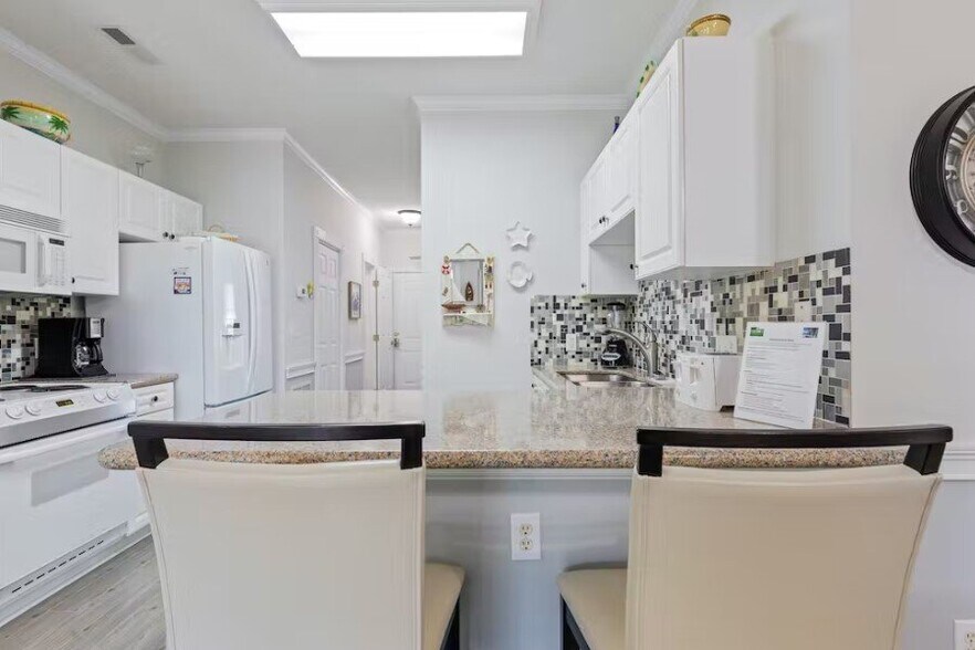 Building Photo - 4631 Wild Iris Dr