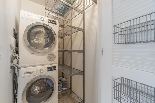 Building Photo - 1450 Franklin St