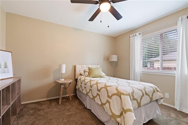 Building Photo - 16708 Chamonix Terrace