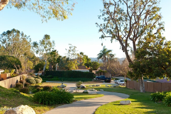 Building Photo - 2743 Rustic Glen Dr