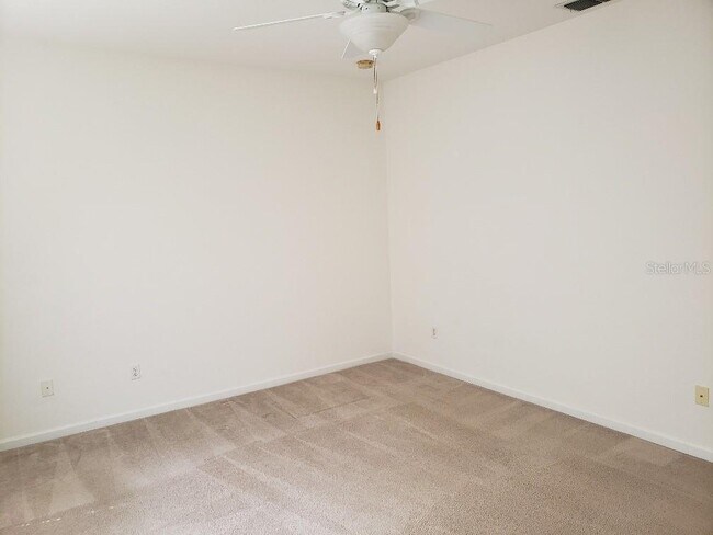 Building Photo - 1125 Lascala Dr