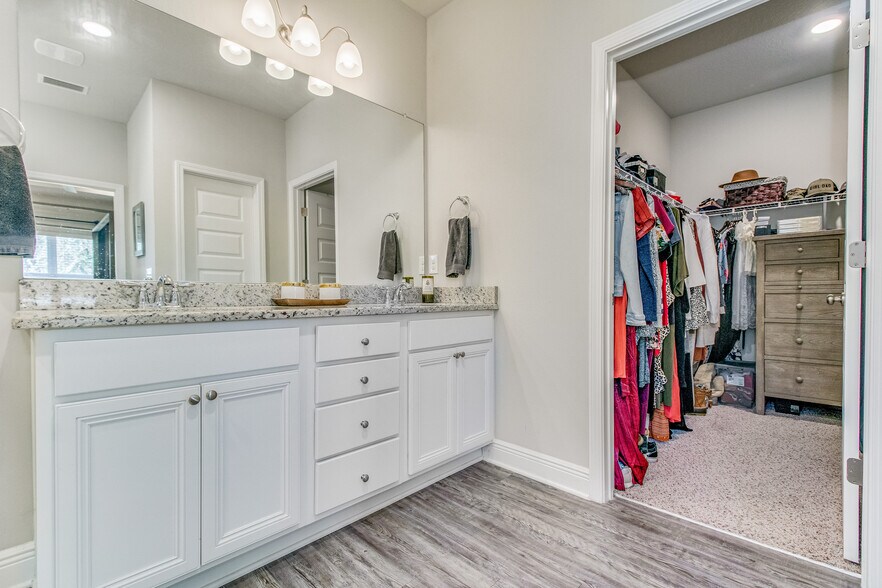 Building Photo - 3618 Hawks Landing Cir