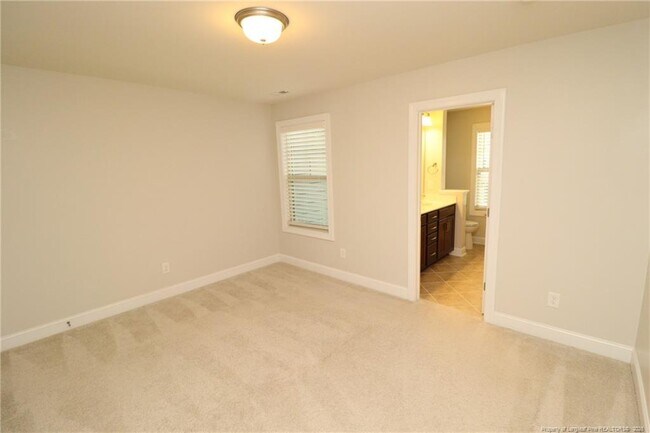 Building Photo - 410 Boscawen Ln