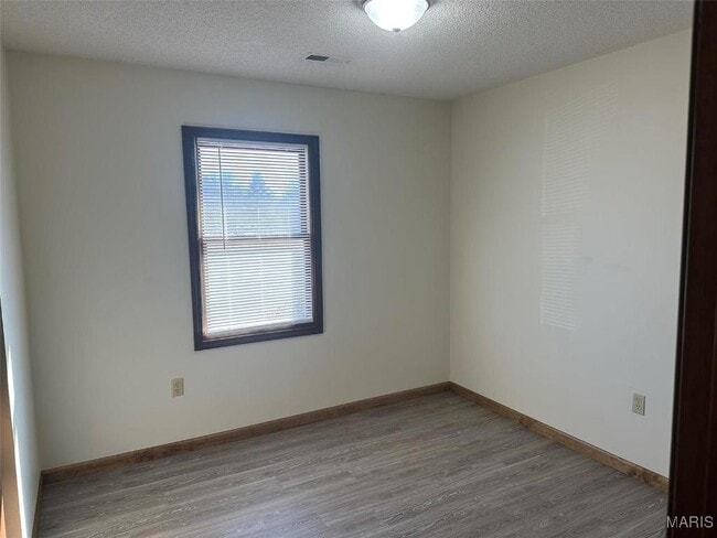 Building Photo - 101 Sunset Ln