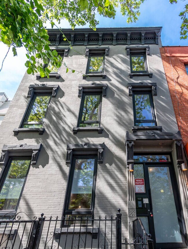 Building Photo - 297 Clifton Pl