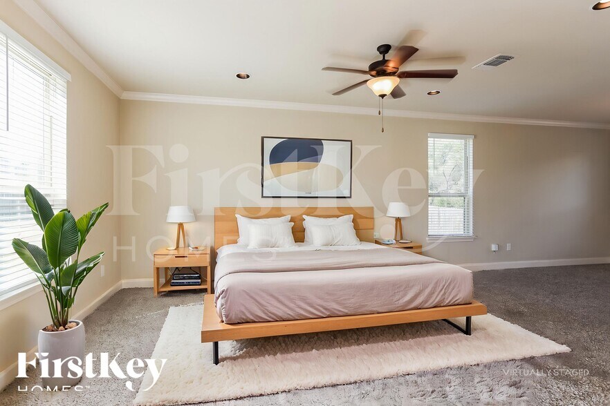 Building Photo - 4011 Anton Dr