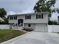 Building Photo - 495 Hawkins Rd