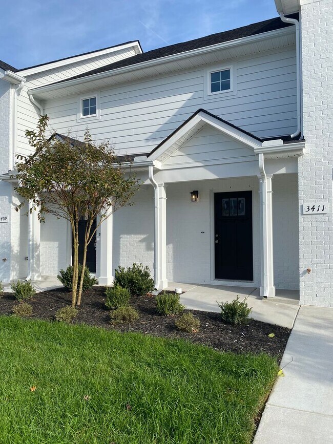 Building Photo - 3 BD 3.5 BA 1 Car Garage Great Location Li...