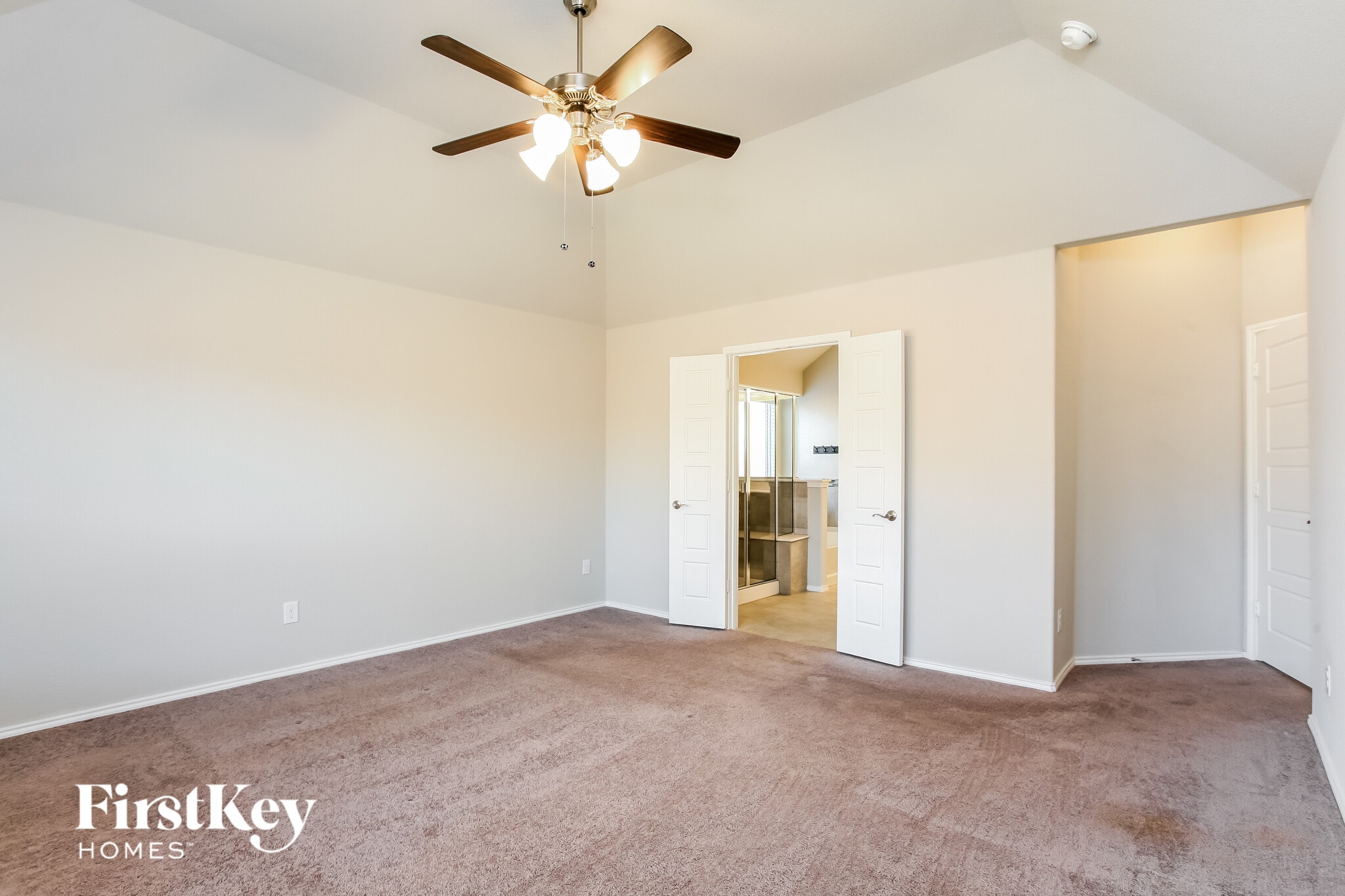 Building Photo - 1020 Deer Valley Dr