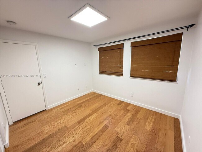 Building Photo - 1696 SW 109th Terrace