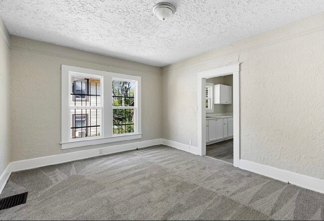Building Photo - 4136 41st Ave N