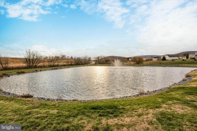 Building Photo - 158 McIntosh Ln