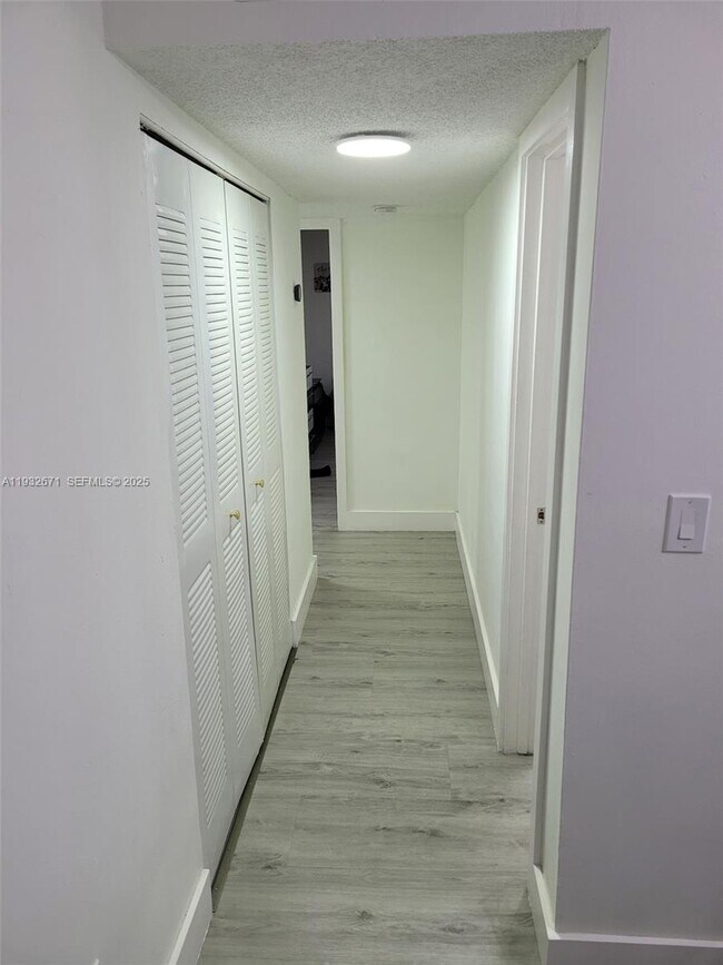 Building Photo - 9410 W Flagler St