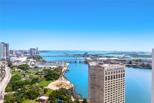 Primary Photo - 325 S Biscayne Blvd