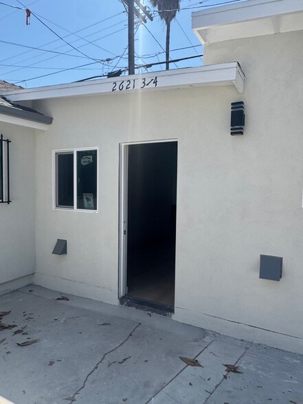 Building Photo - 2621 Hillcrest Dr