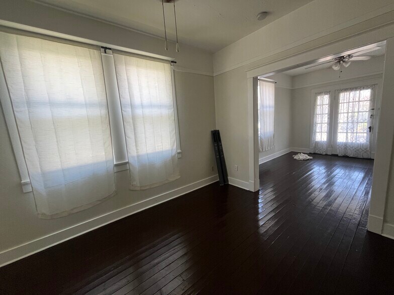 Building Photo - 4224 Ulloa St