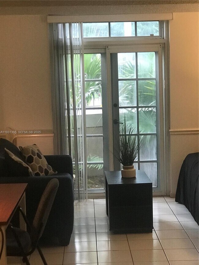 Building Photo - 1280 S Alhambra Cir