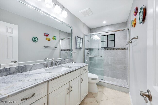 Building Photo - 6555 Valen Way