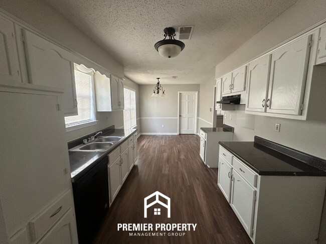 Building Photo - Stunning 3BR/2BA Cordova Home | 1,847 Sq Ft, Sunroom, Stone Fireplace & Hardwood Floors