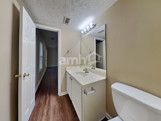 Building Photo - 5135 Thorin Oak Cir