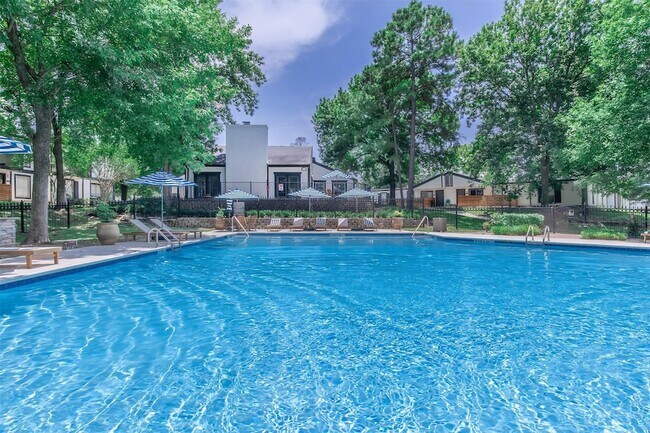 Building Photo - 18001 Cypress Trace Rd