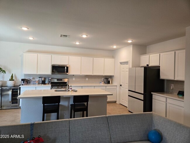 Building Photo - 11854 N Uphoff Dr