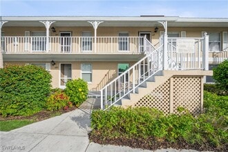 Building Photo - 1325 Mainsail Dr