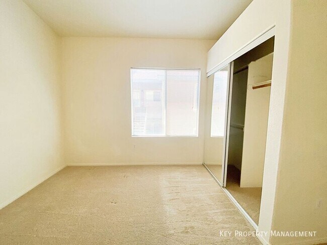 Building Photo - 3481 Desert Cliff St