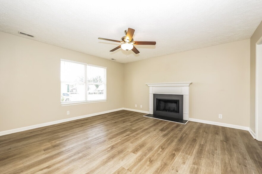 Building Photo - 2655 Tanima Ct