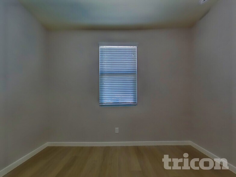 Building Photo - 605 W Cholena Trail