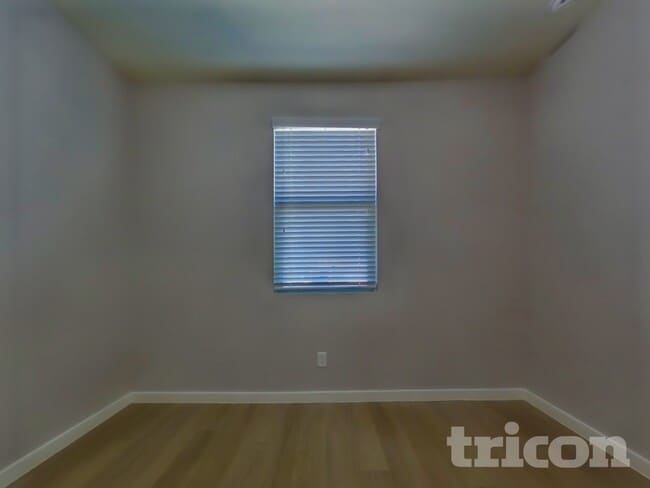 Building Photo - 605 W Cholena Trail