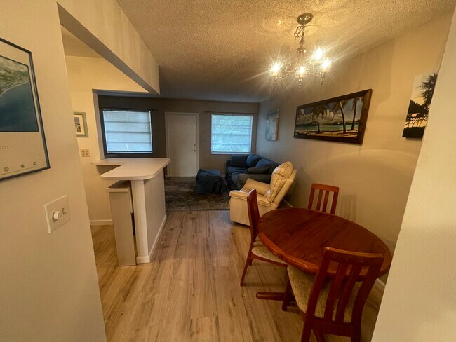 Building Photo - 52 Woodland Dr