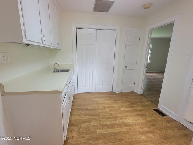 Building Photo - 4505 Wentworth Ct