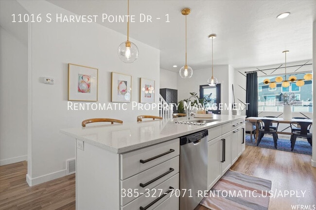 Building Photo - 11016 Harvest Pointe Dr
