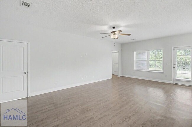 Building Photo - 315 Grayson Ave